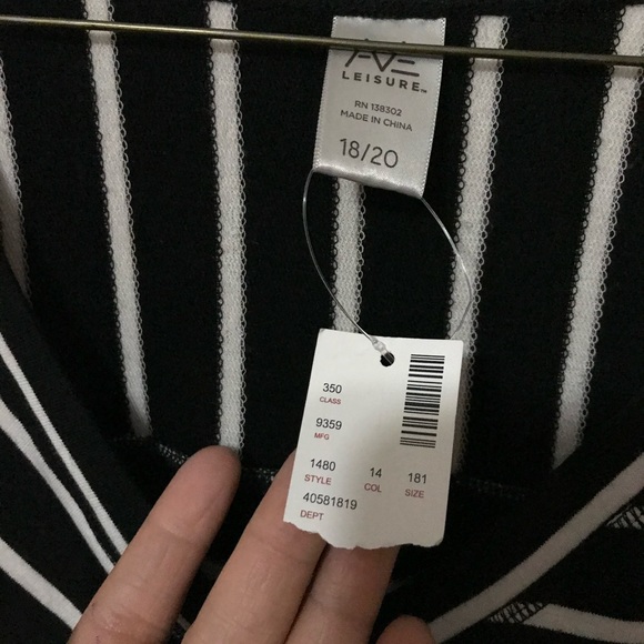NWT Black & White Stripes Size 18/20 Ave Leisure Style 1480 - Picture 3 of 3